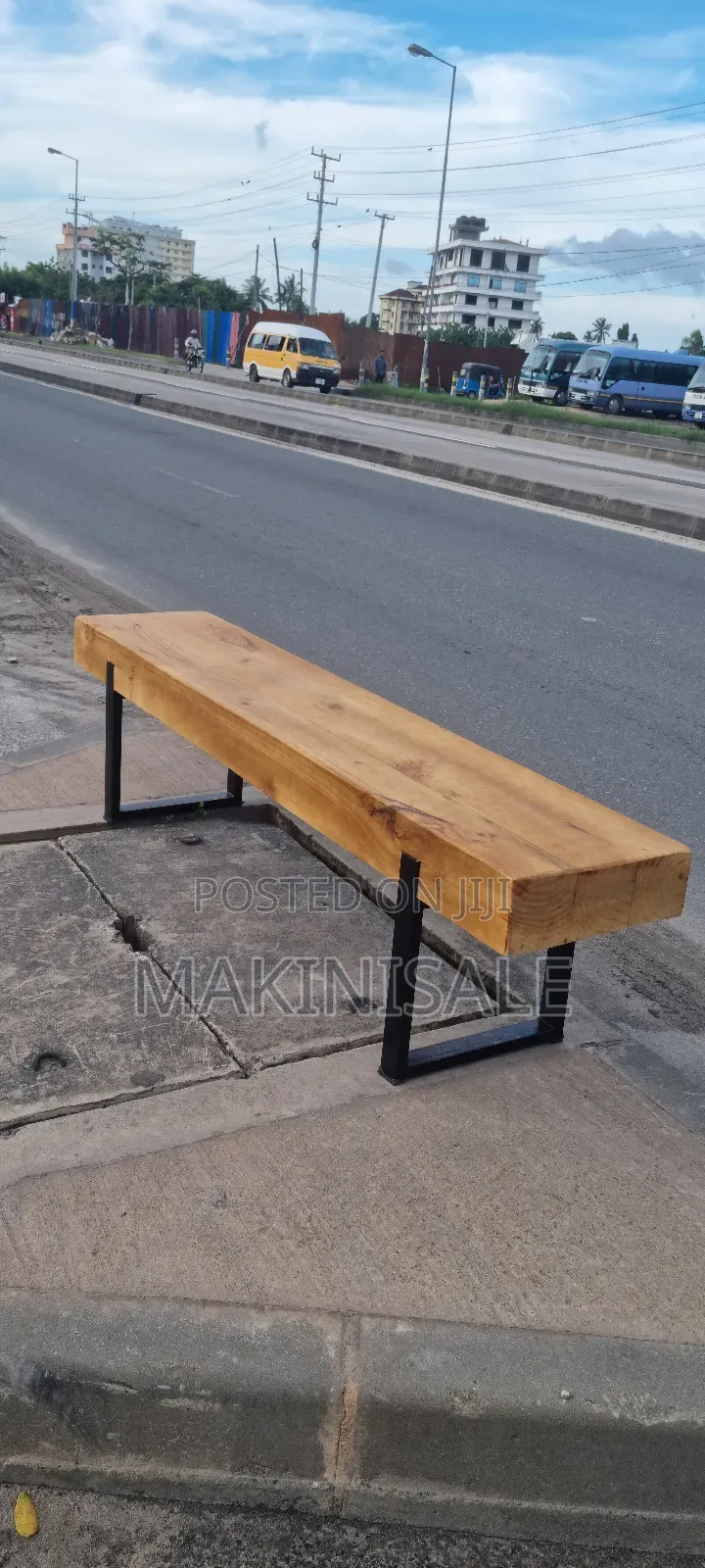 Meza Ya Coffe Na Tv Stand