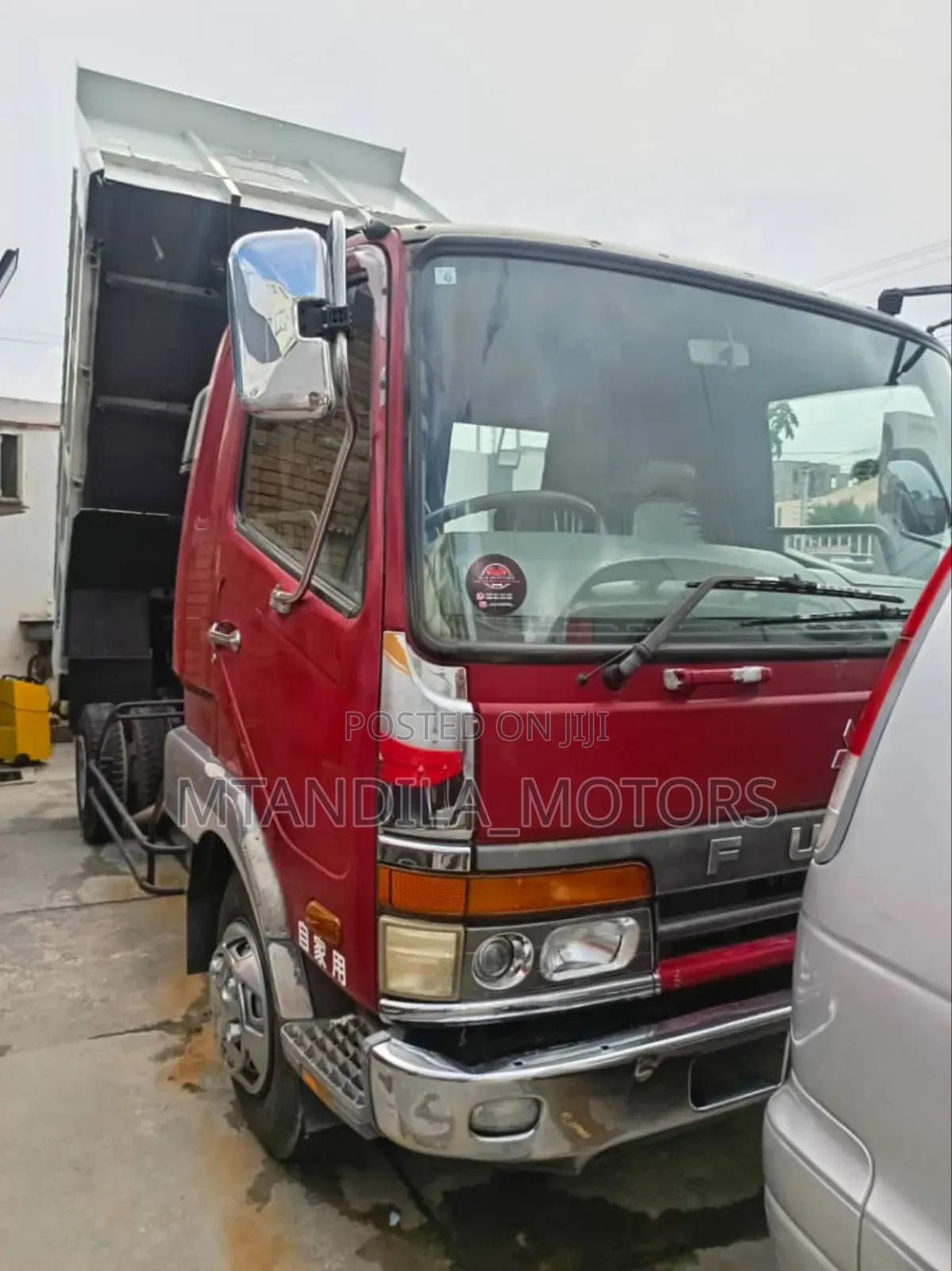 Fuso Tiper 7teen 0a