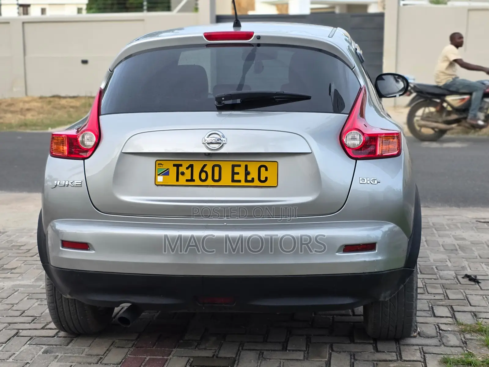 Nissan Juke 2011 Silver