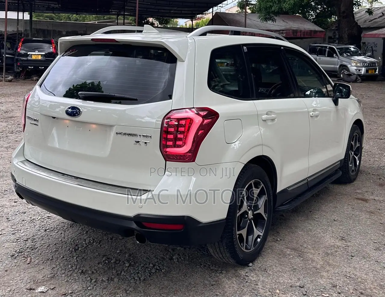 Subaru Forester 2.0XT Premium 4dr SUV AWD (2.0L 4cyl Turbo CVT) 2015
