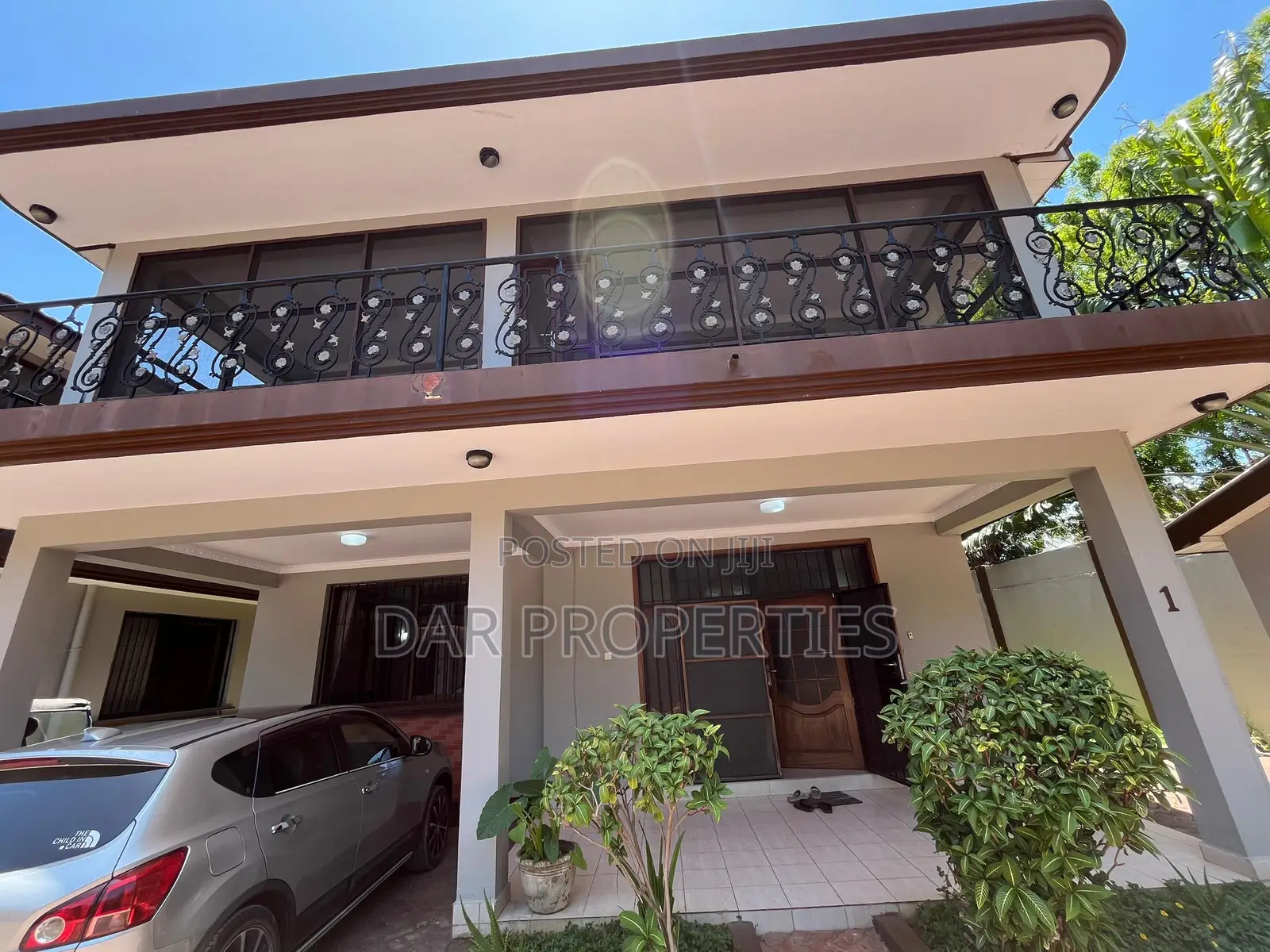 3bdrm Villa in Masaki for rent