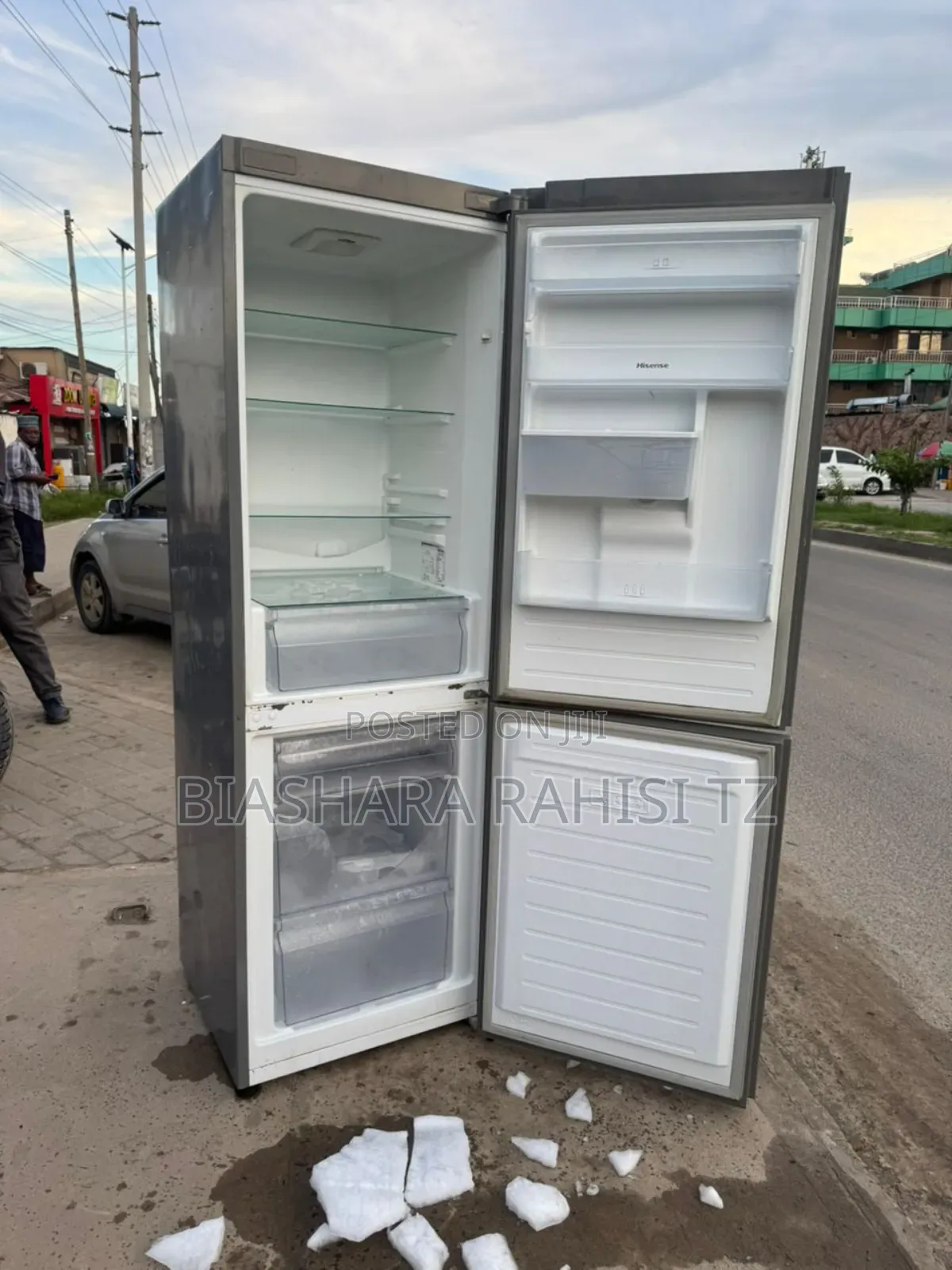 Hisense Friji Lia 320 TSH 830'000