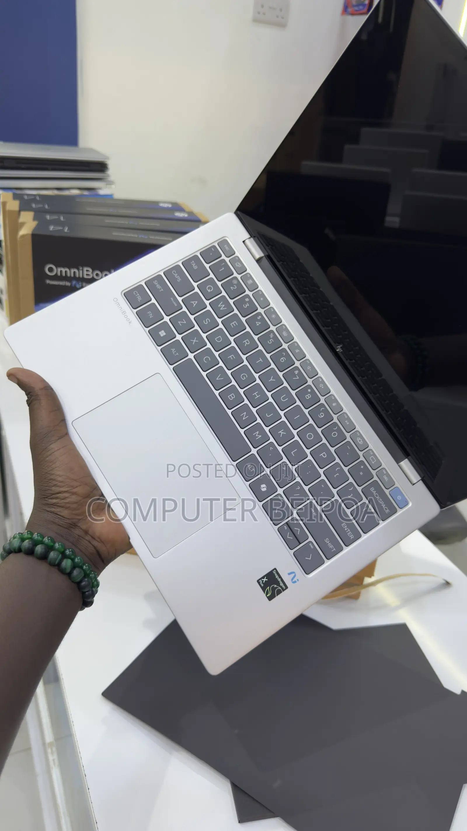 New HP OmniBook X Laptop 14-Fe0097nr 16GB Qualcomm Snapdragon X Plus
