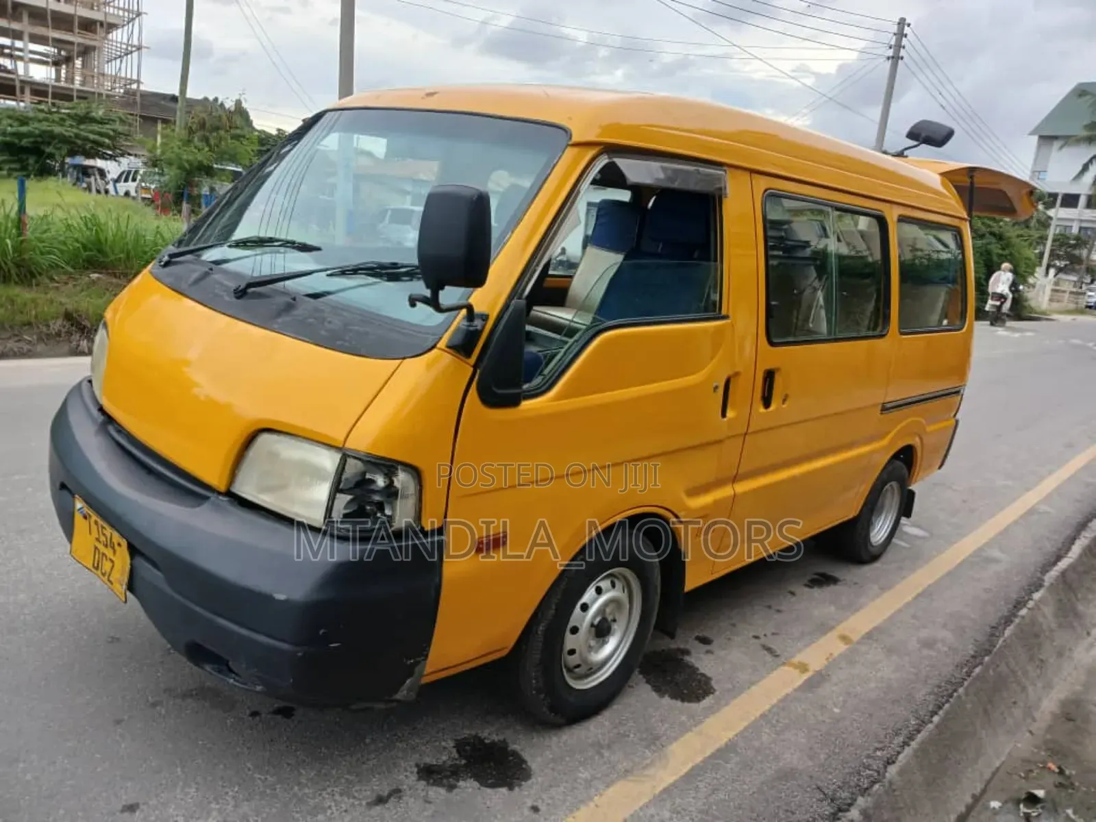 Mazda Bongo 2007 Yellow