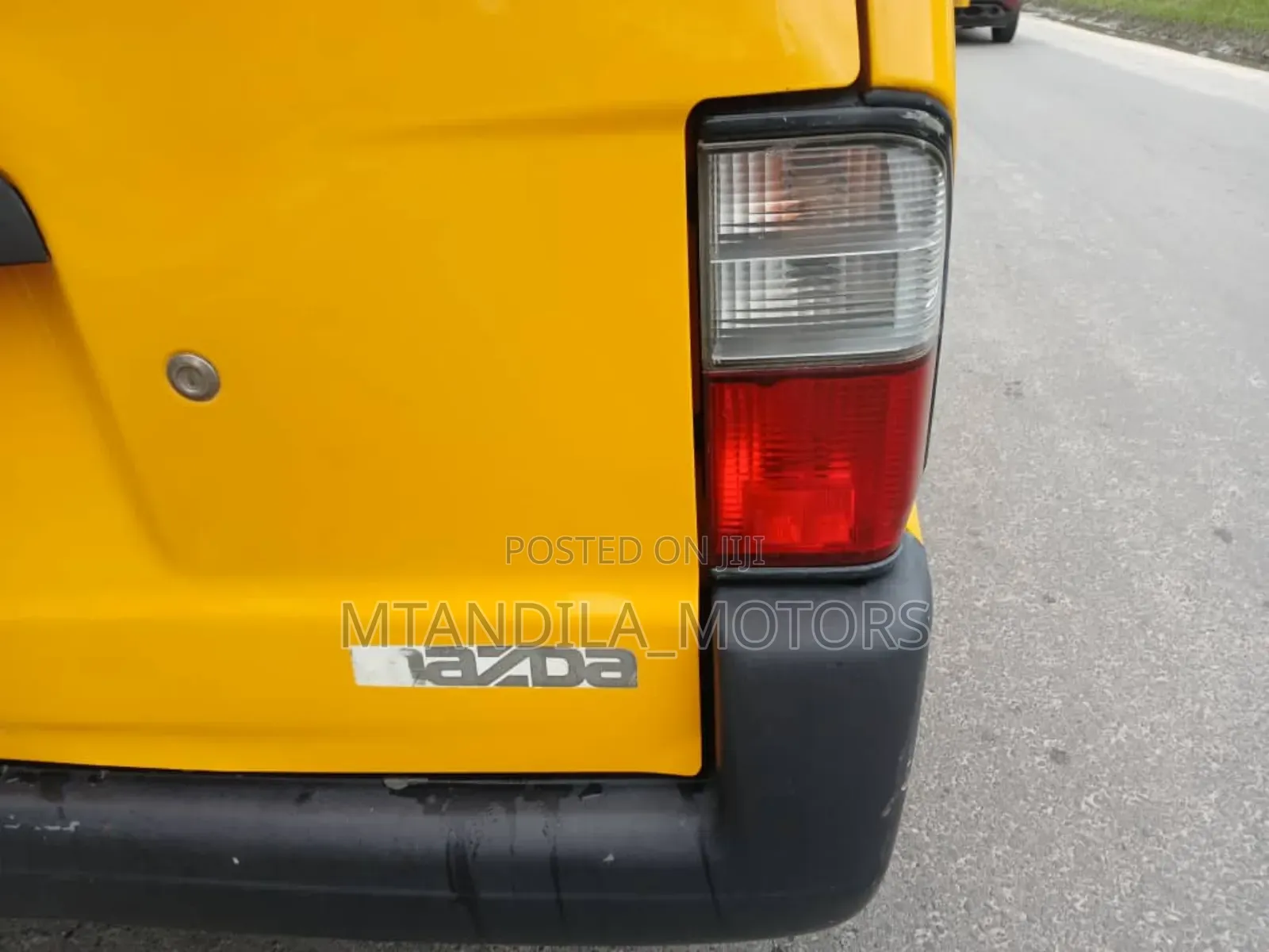 Mazda Bongo 2007 Yellow