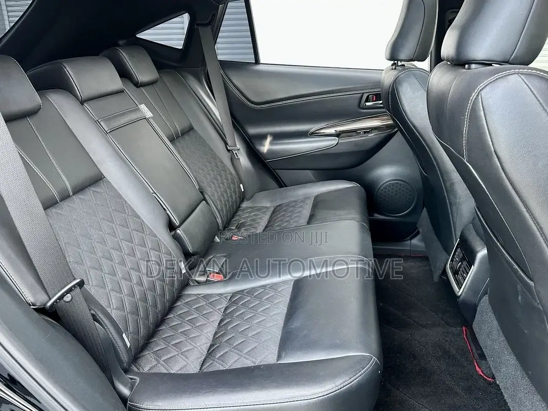 Toyota Harrier 2.5 Hybrid 4WD 2015 Black