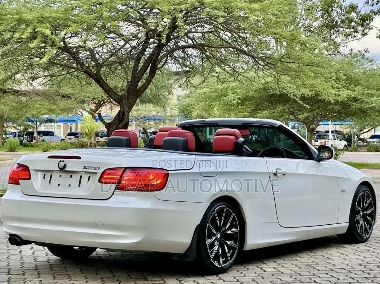 BMW 3 Series 335i RWD 2012 White