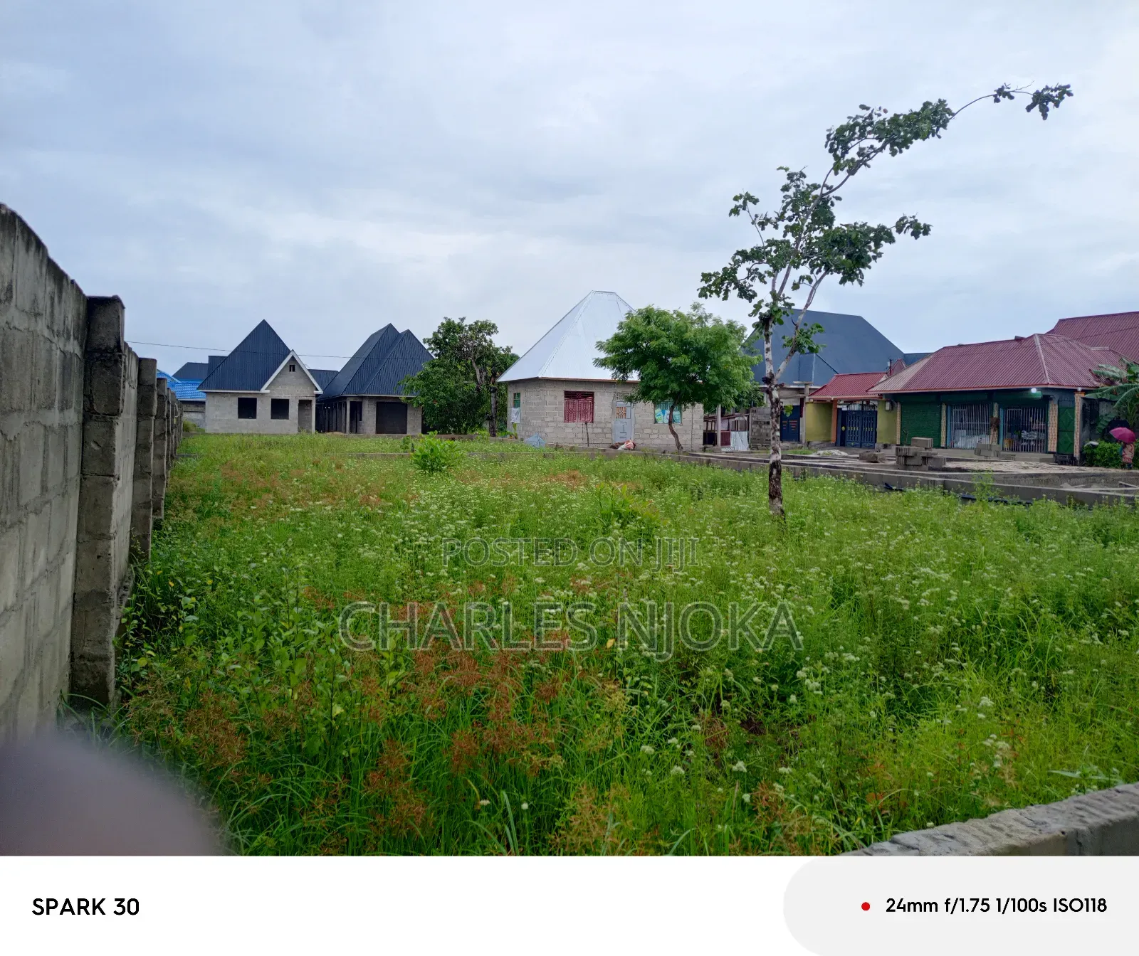 Kiwanja Sqmita 450 Kinauzwa Milioni 11 Ukonga Bombambili.