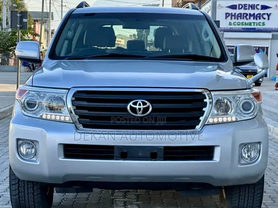 Toyota Land Cruiser 4.5 V8 VXR 2010 Silver