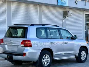 Toyota Land Cruiser 4.5 V8 VXR 2010 Silver
