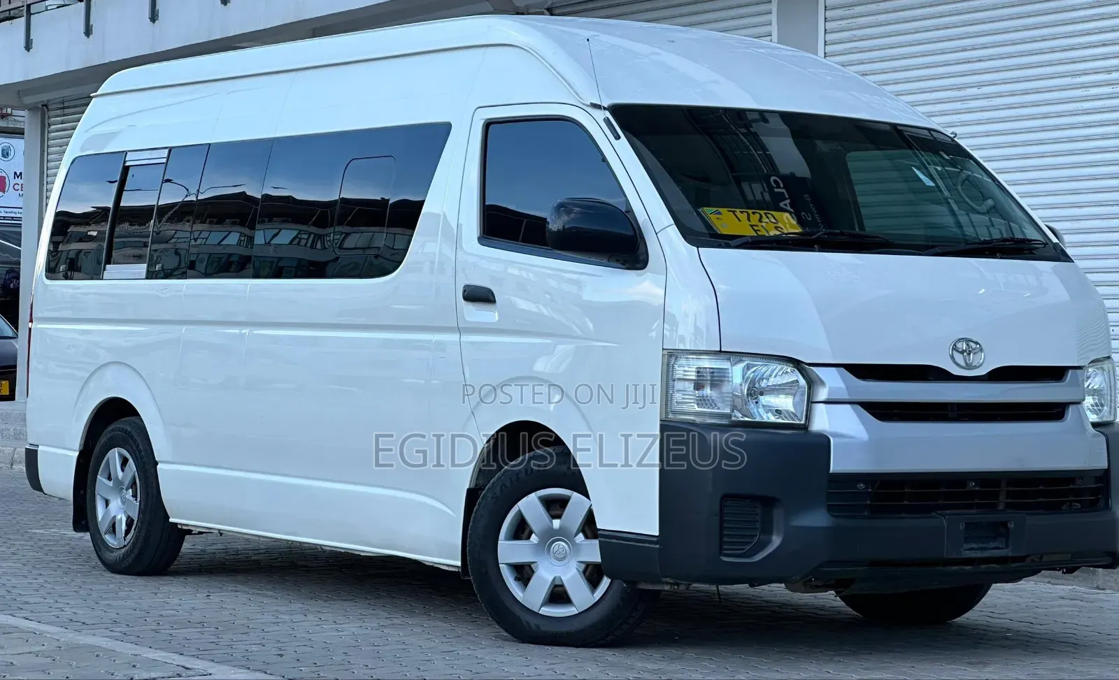 Toyota HiAce 2015 White