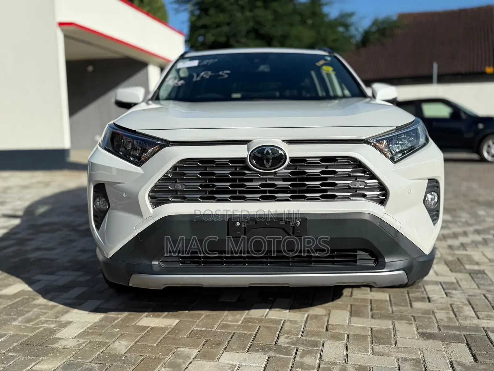 Toyota RAV4 2019 White