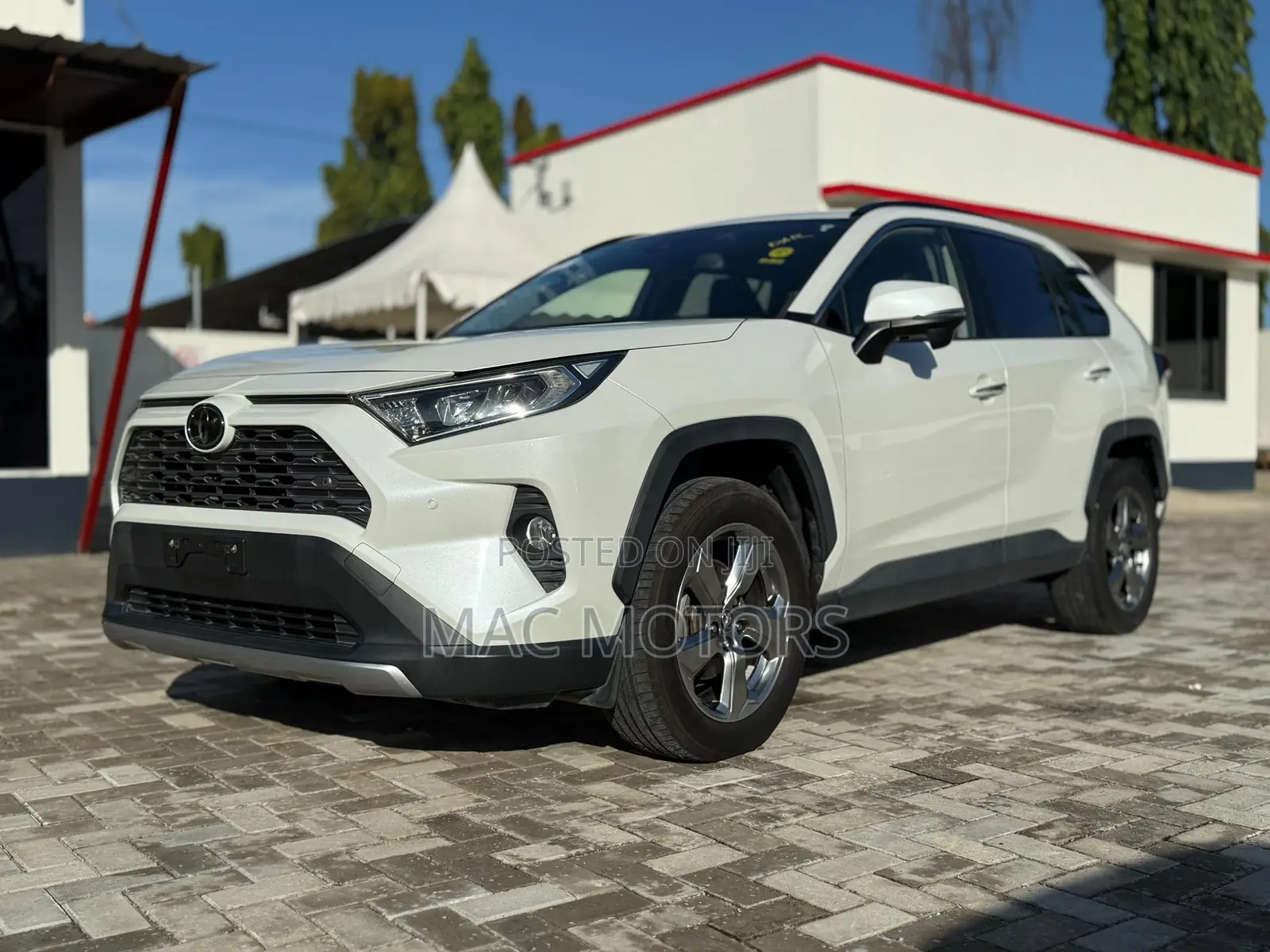 Toyota RAV4 2019 White