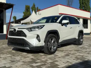 Toyota RAV4 2019 White