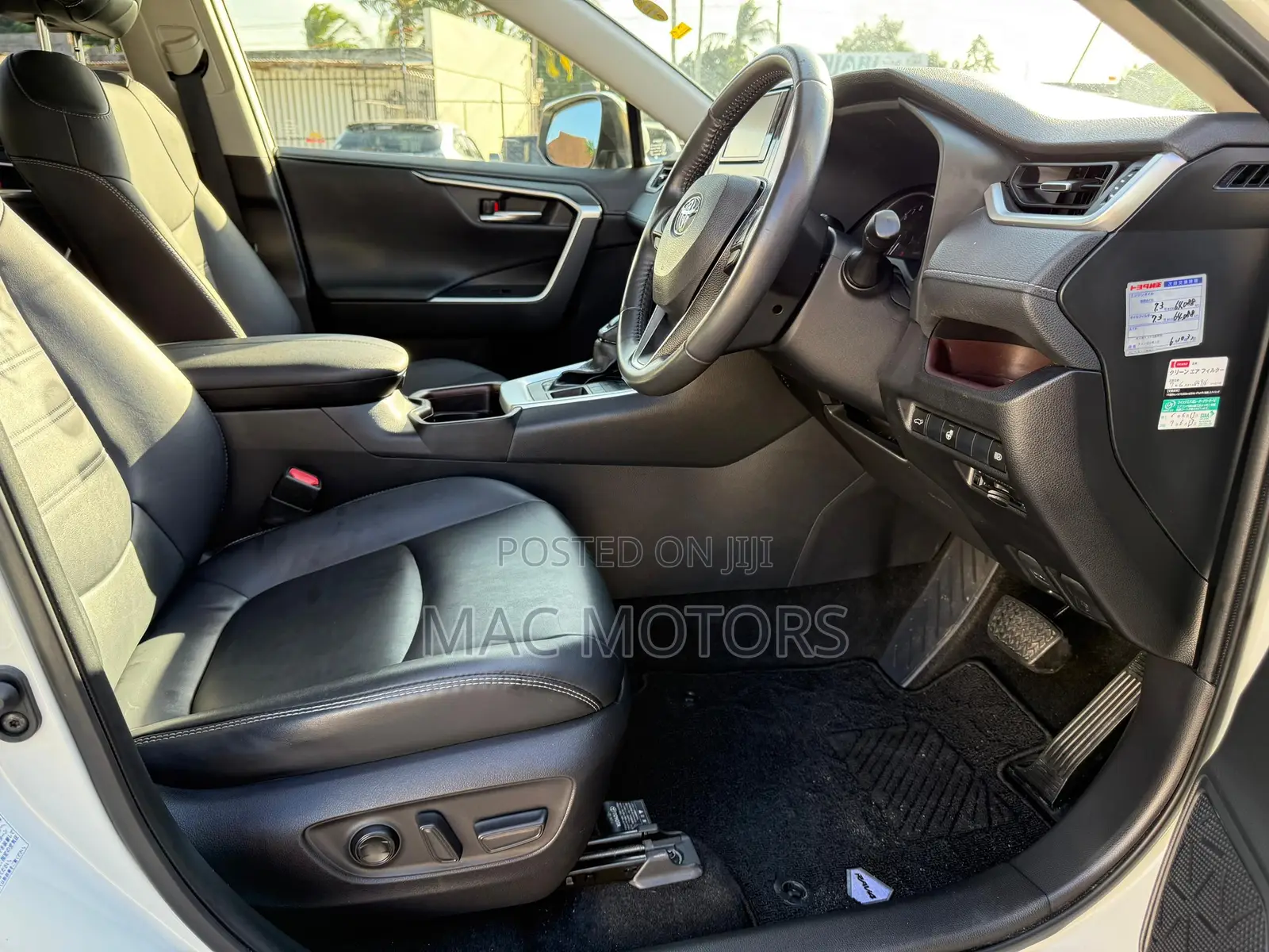 Toyota RAV4 2019 White