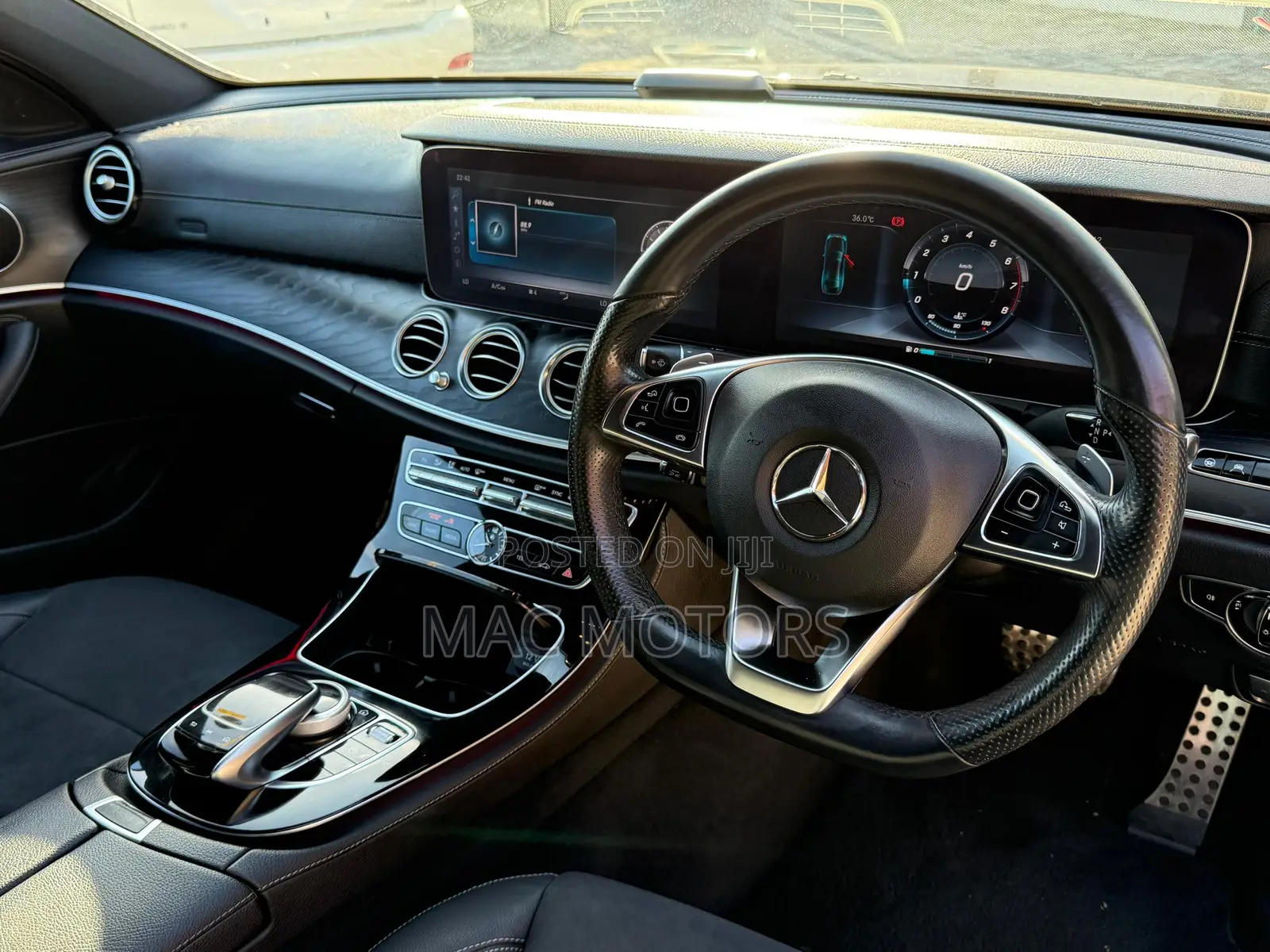 Mercedes-Benz E200 2017 Blue