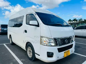 Nissan Caravan (Urvan) 2017 White