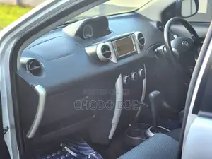 Toyota IST 2007 Silver