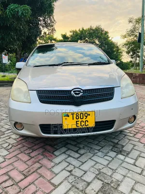 Toyota Corolla Spacio 1.5 V 2003 Gold