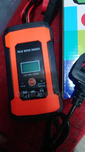 Original Car/Solar Battery Charger 6a.In 220v Out 12v 6a