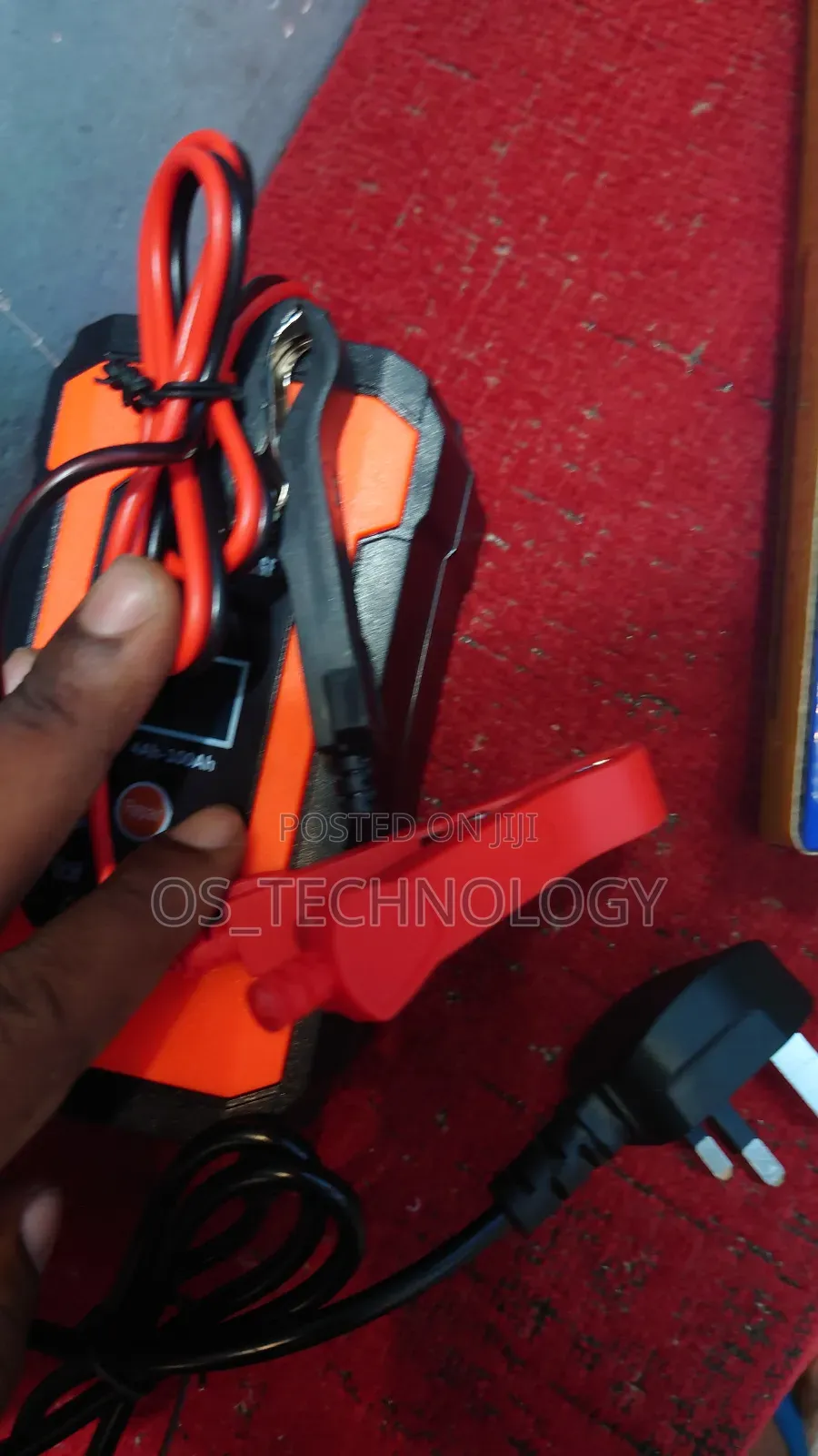 Original Car/Solar Battery Charger 6a.In 220v Out 12v 6a