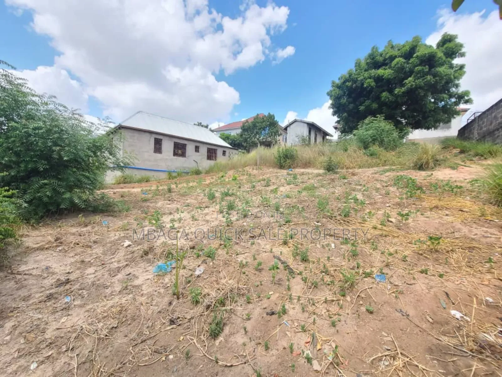 Plot for Sale TSH 12 Million at Kimara Temboni Area SQM 300