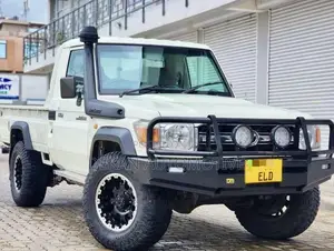 Toyota Land Cruiser 100 4.2 2008 White