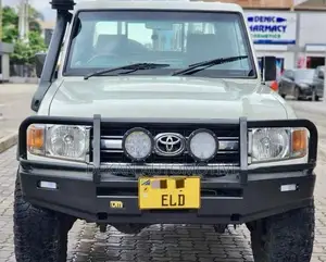 Toyota Land Cruiser 100 4.2 2008 White
