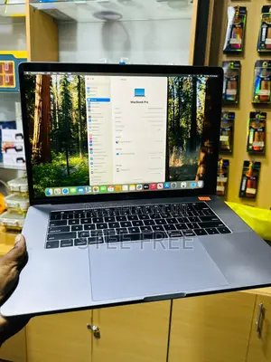 Laptop Apple MacBook Pro 2019 32GB Intel Core I9 SSD 512GB