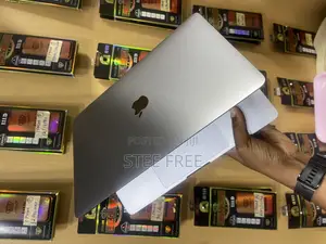 Laptop Apple MacBook Pro 2021 M1 16GB Apple M1 SSD 1T