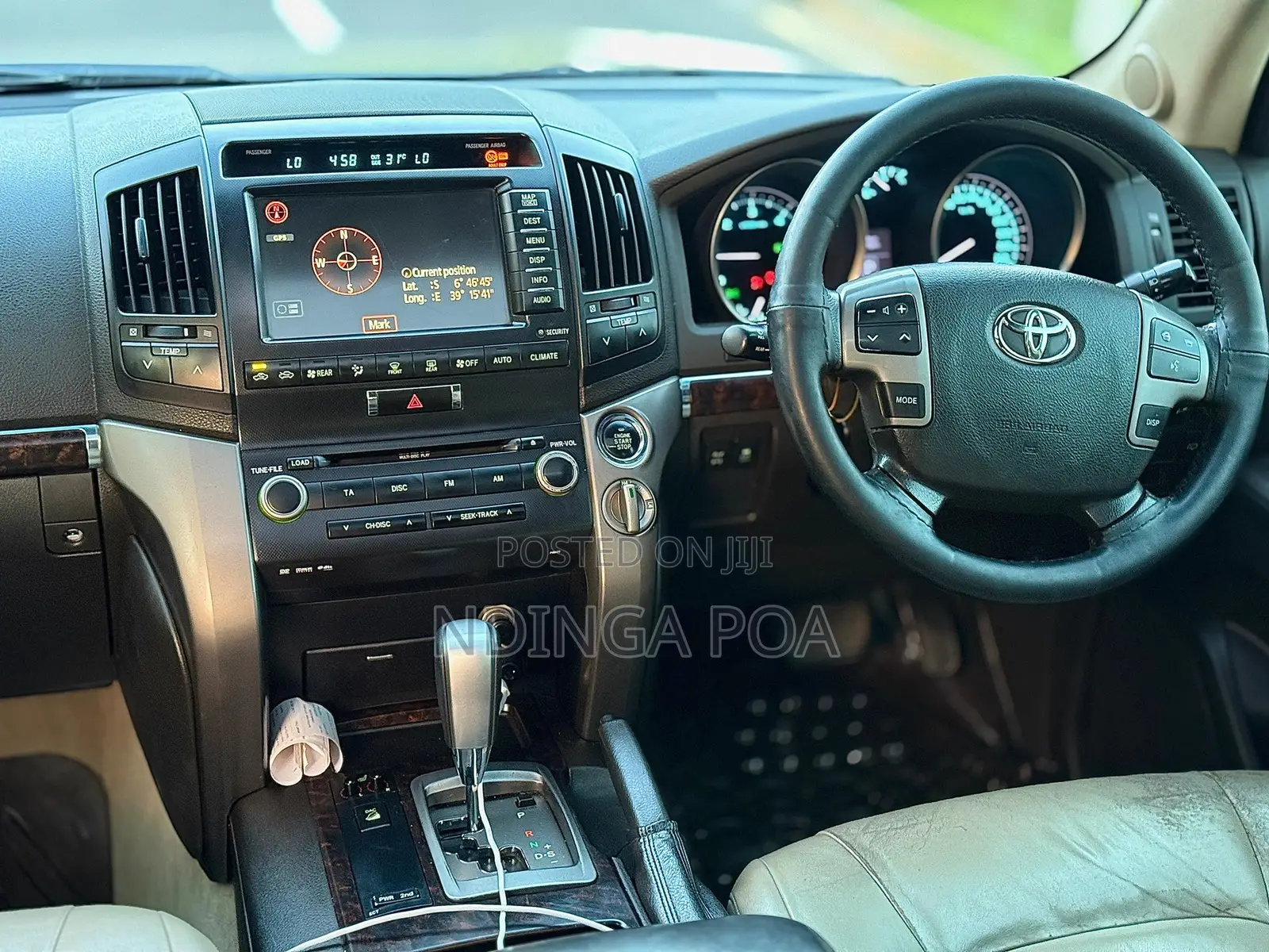 Toyota Land Cruiser 5.7 V8 VX-S 2009 Gold