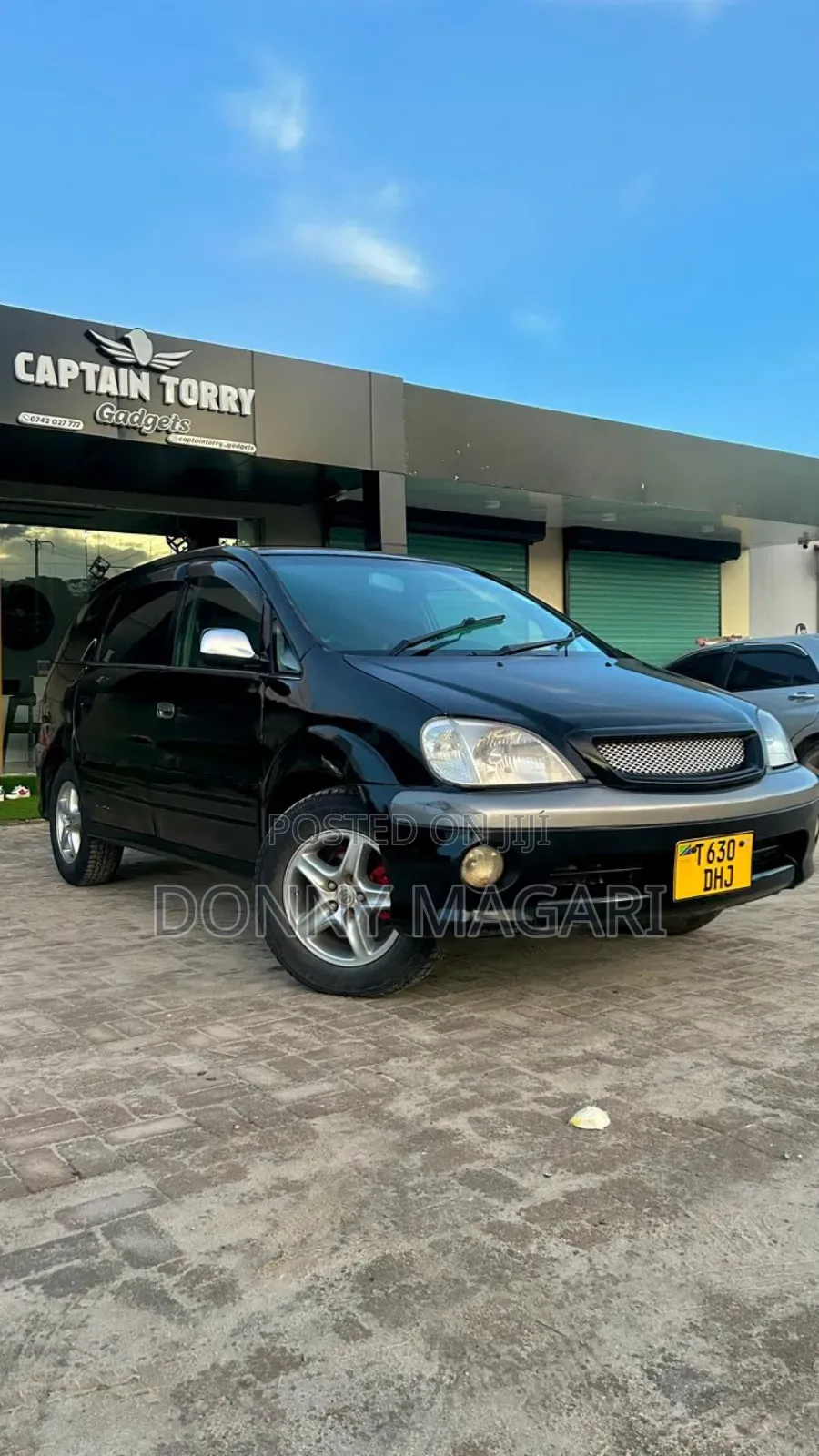 Toyota Nadia 2002 Black
