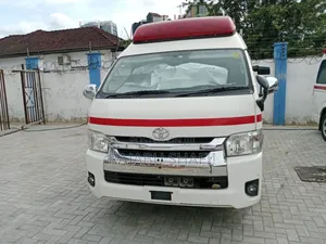 Toyota Quantum 2014 White