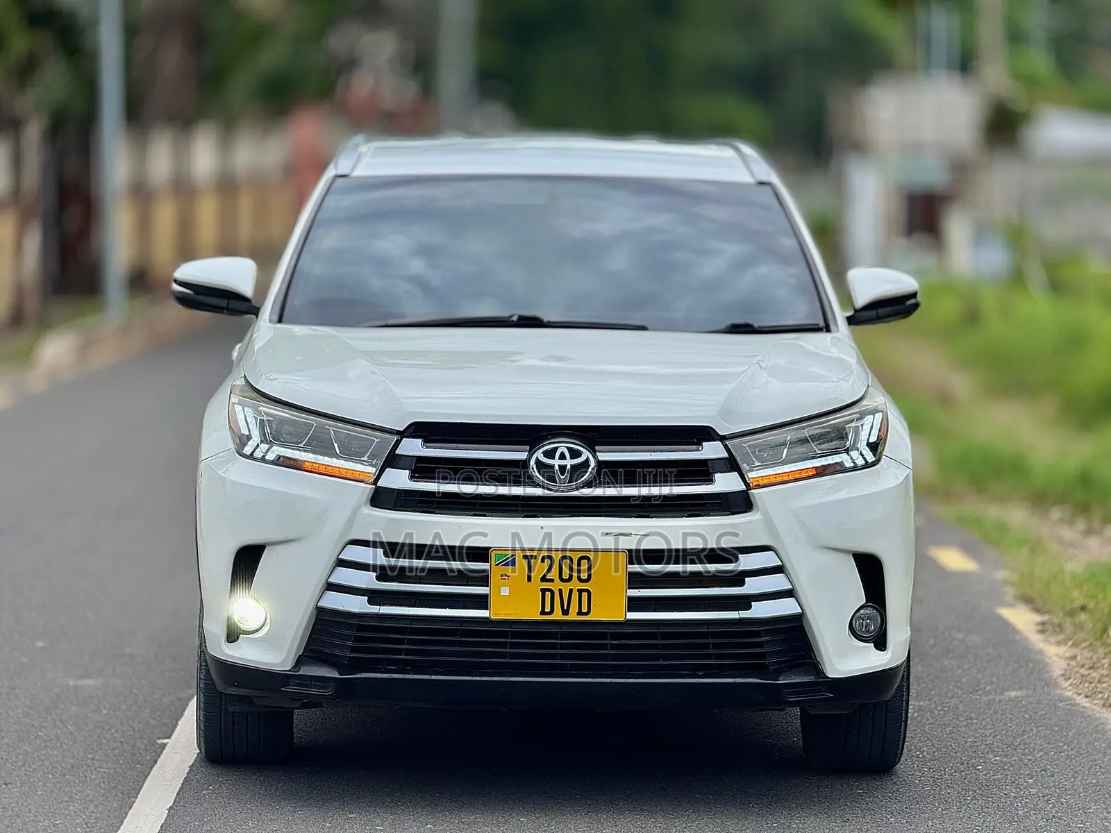 Toyota Kluger 2016 White