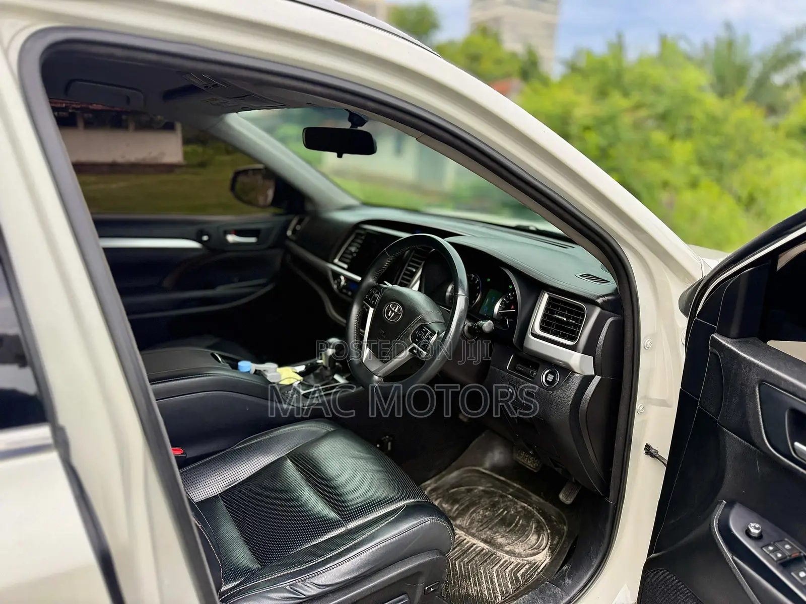 Toyota Kluger 2016 White