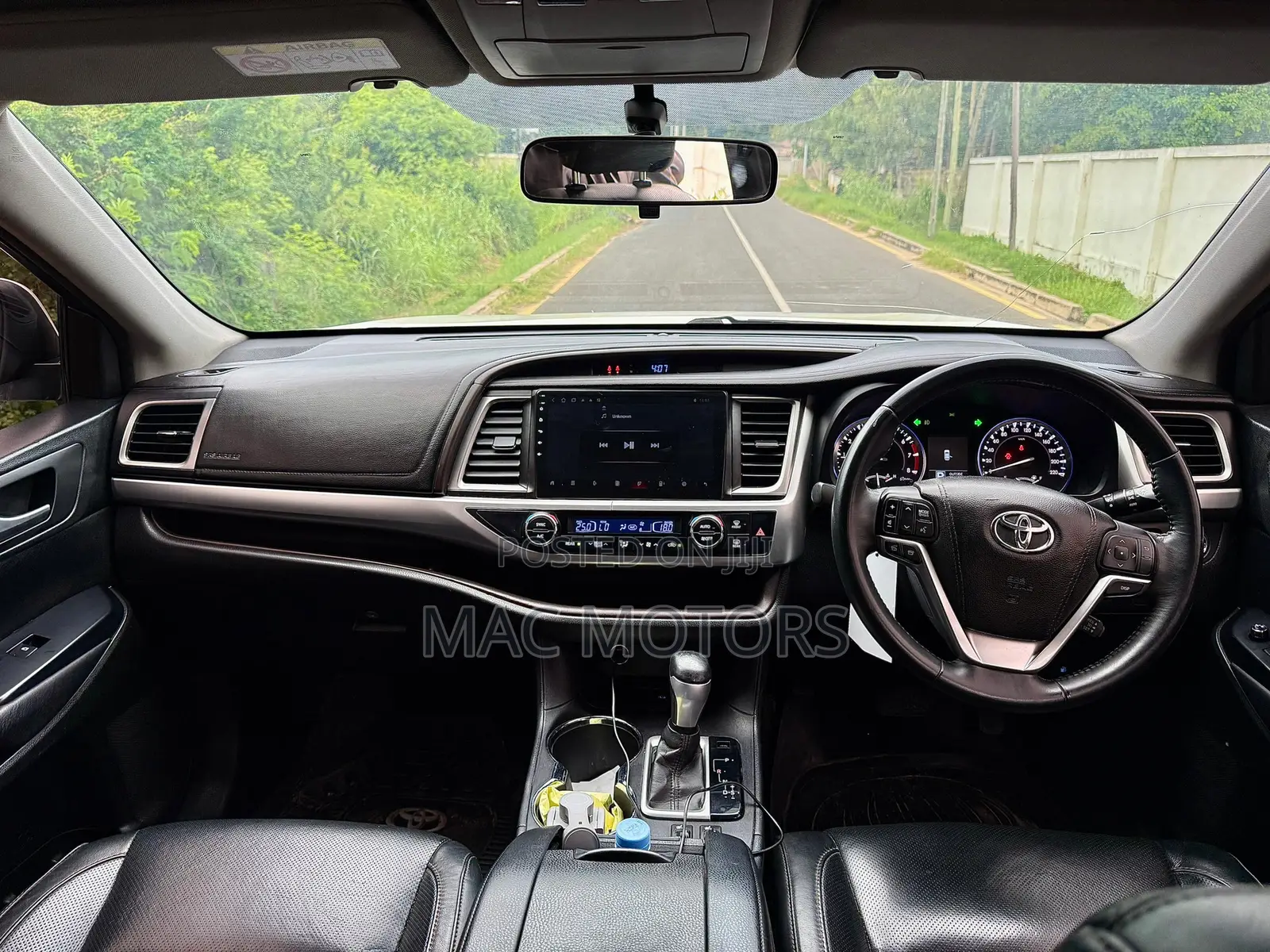 Toyota Kluger 2016 White