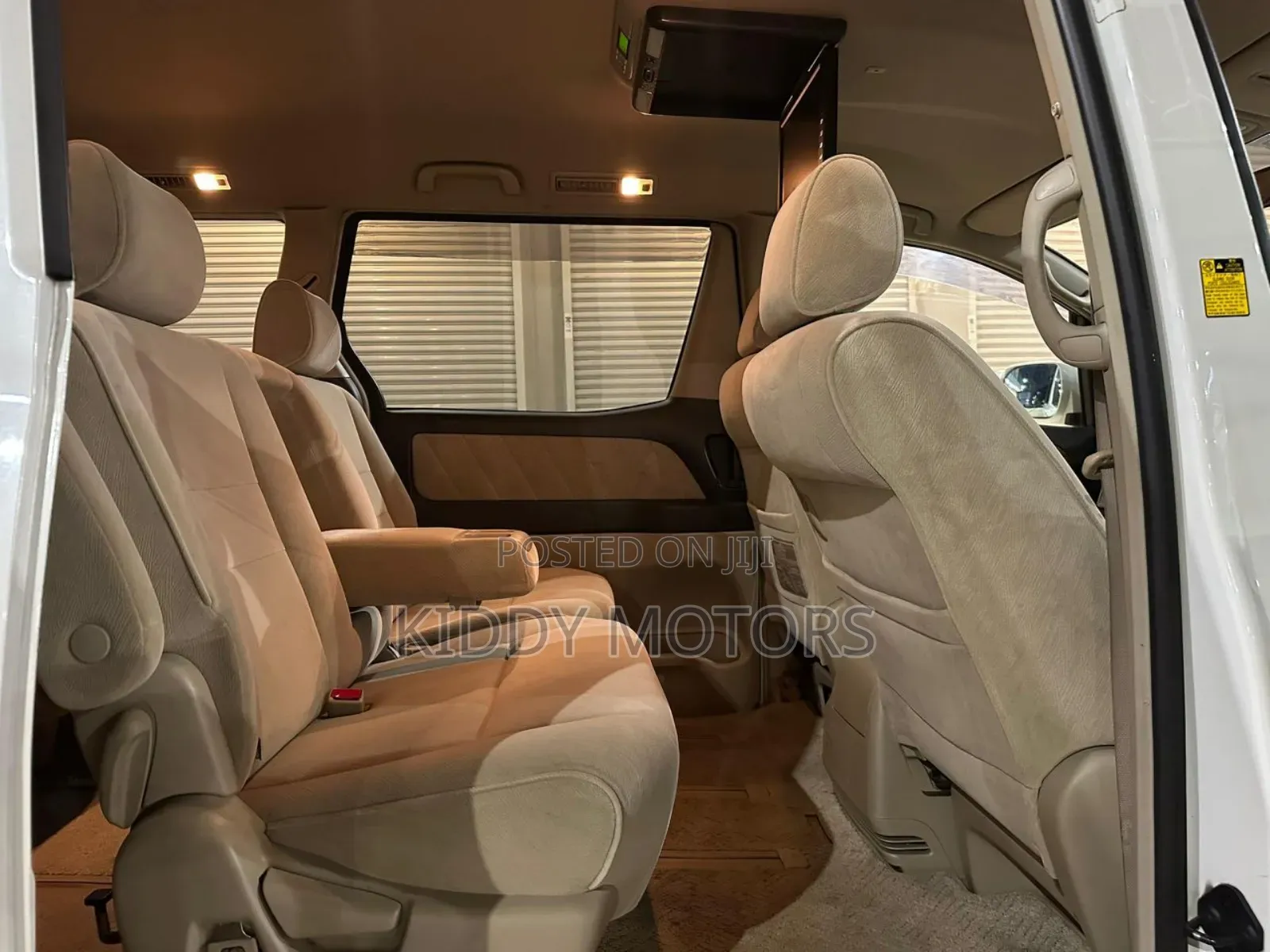Toyota Alphard 2006 Pearl
