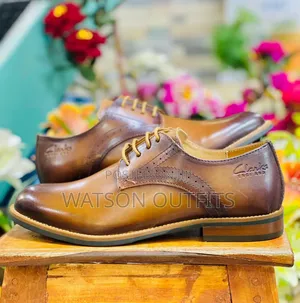 Mokka Za Ngozi Og Za Kaki Na Nyeusi Za Clarks Brand