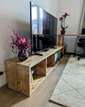 Tv Stand Nzuri Sana
