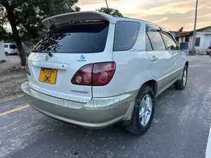 Toyota Harrier 2.4 2004 Silver
