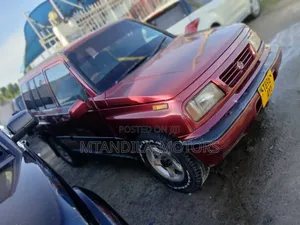 Suzuki Escudo 1999 Pink