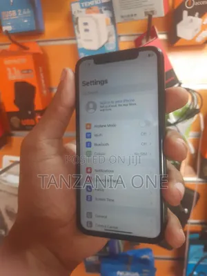 Apple iPhone X 64 GB Black