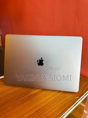 Laptop Apple MacBook Pro 2018 16GB Intel Core I7 SSD 512GB