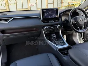 Toyota RAV4 2020 White