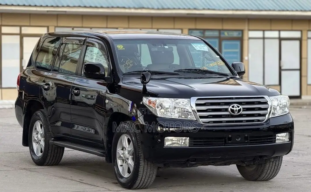 Toyota Land Cruiser 4.6 V8 AX 2009 Black