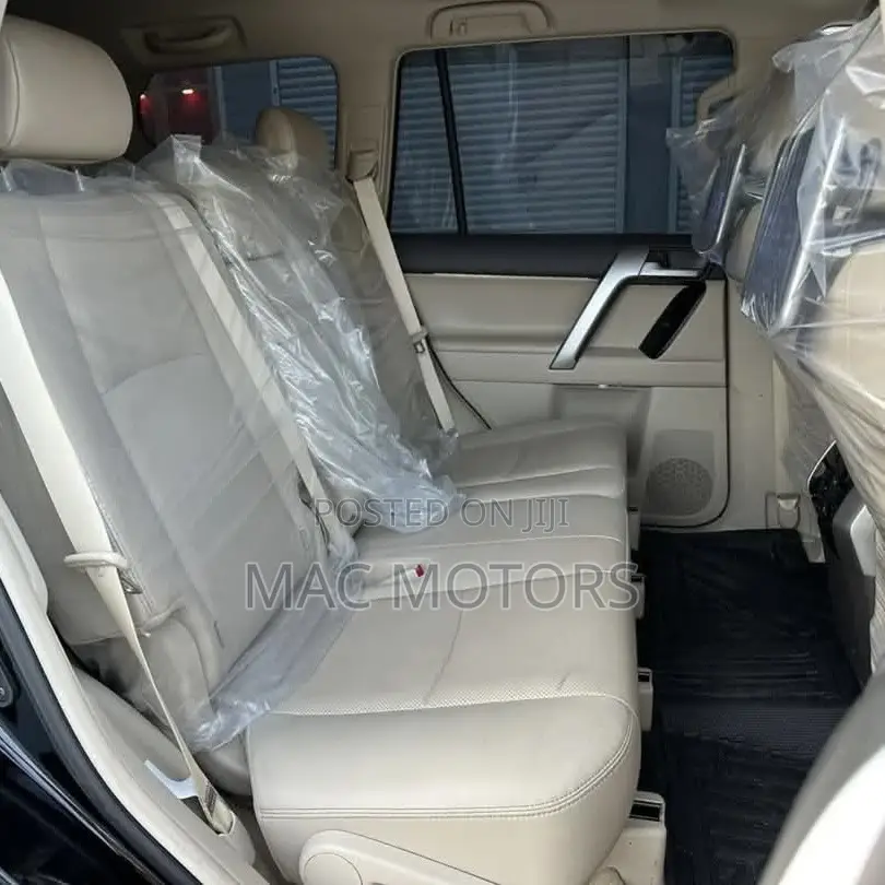 Toyota Land Cruiser Prado 2.7 2021 Black
