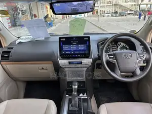 Toyota Land Cruiser Prado 2.7 2021 Black
