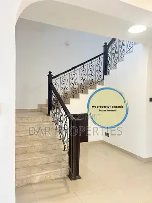 4bdrm Villa in French Embasy St, Ada Estate for rent