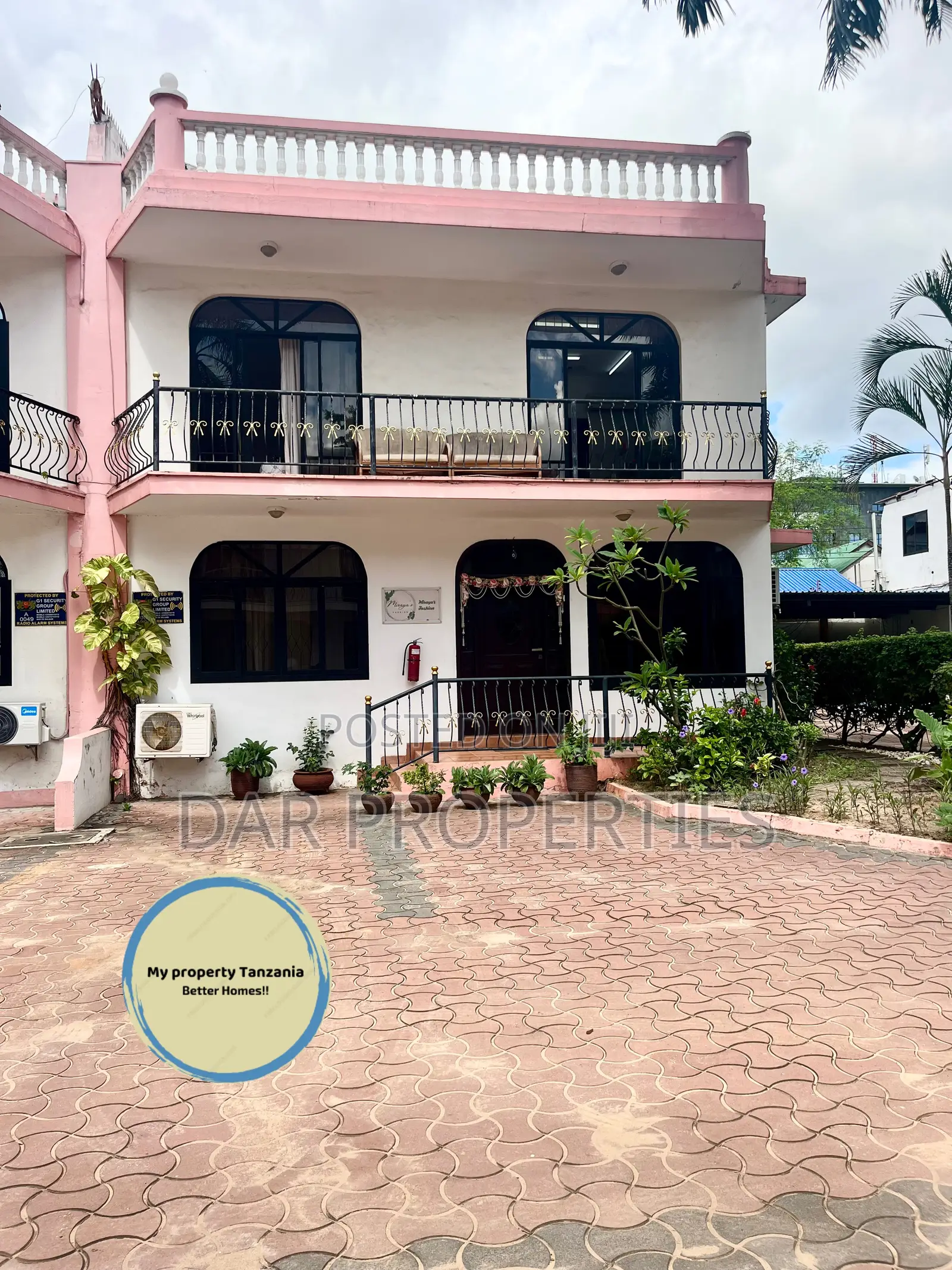 4bdrm Villa in French Embasy St, Ada Estate for rent