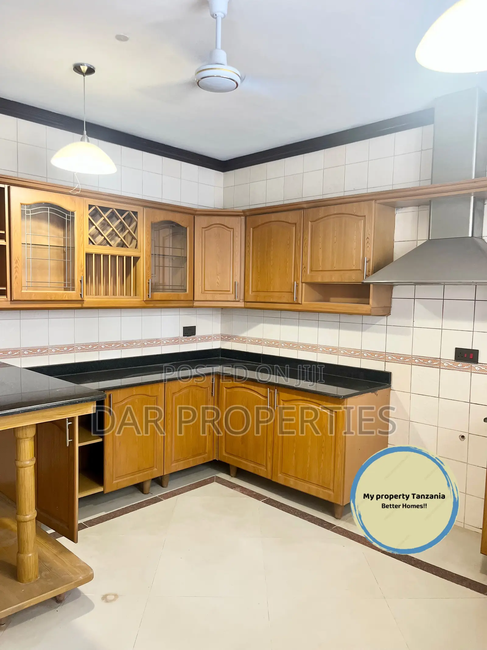 4bdrm Villa in French Embasy St, Ada Estate for rent